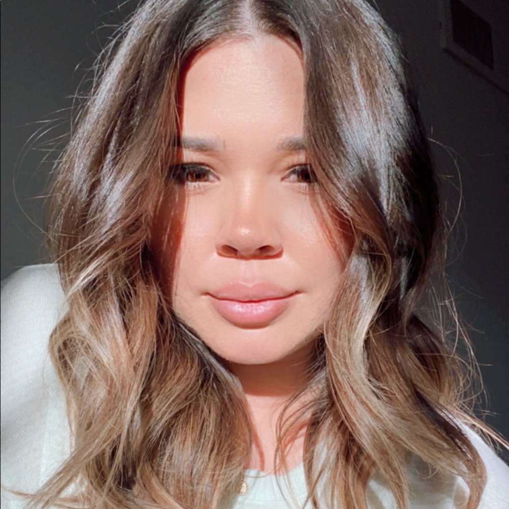 Meet your Posher, Courtney